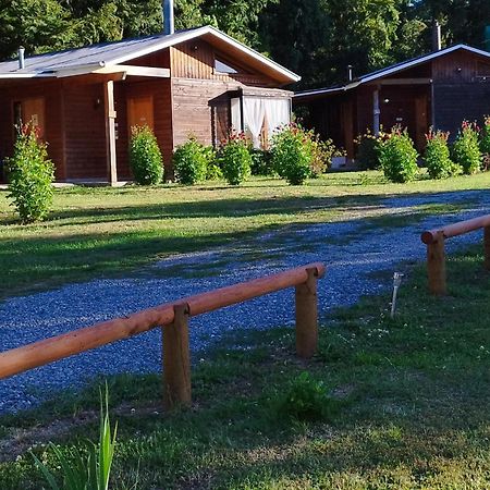 Turismo Jaos Cabanas Tinas Y Quincho Futrono Eksteriør billede